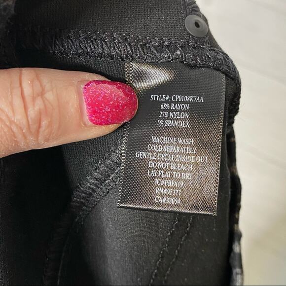 NWT ANTHROPOLOGIE Sanctuary snakeskin reptile black ponte knit legging Size XS - Picture 8 of 8